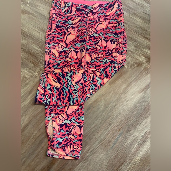 Lilly Pulitzer Pants - Lilly Pulitzer Luxletic Weekender Capri